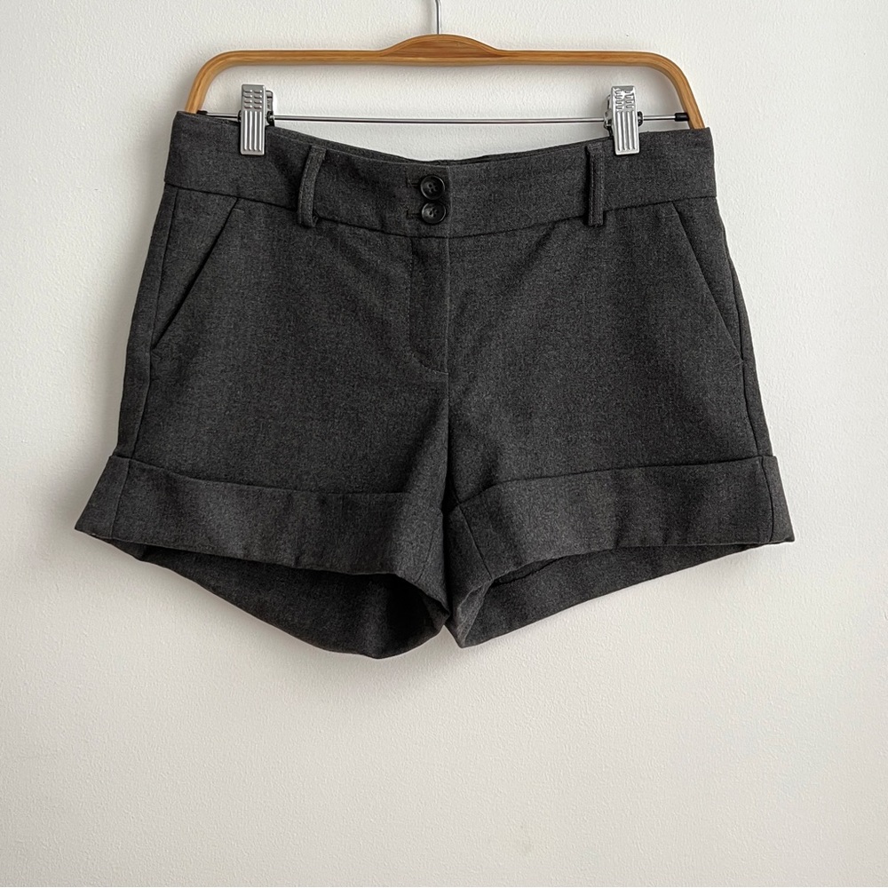 ☆ theory grey wool shorts